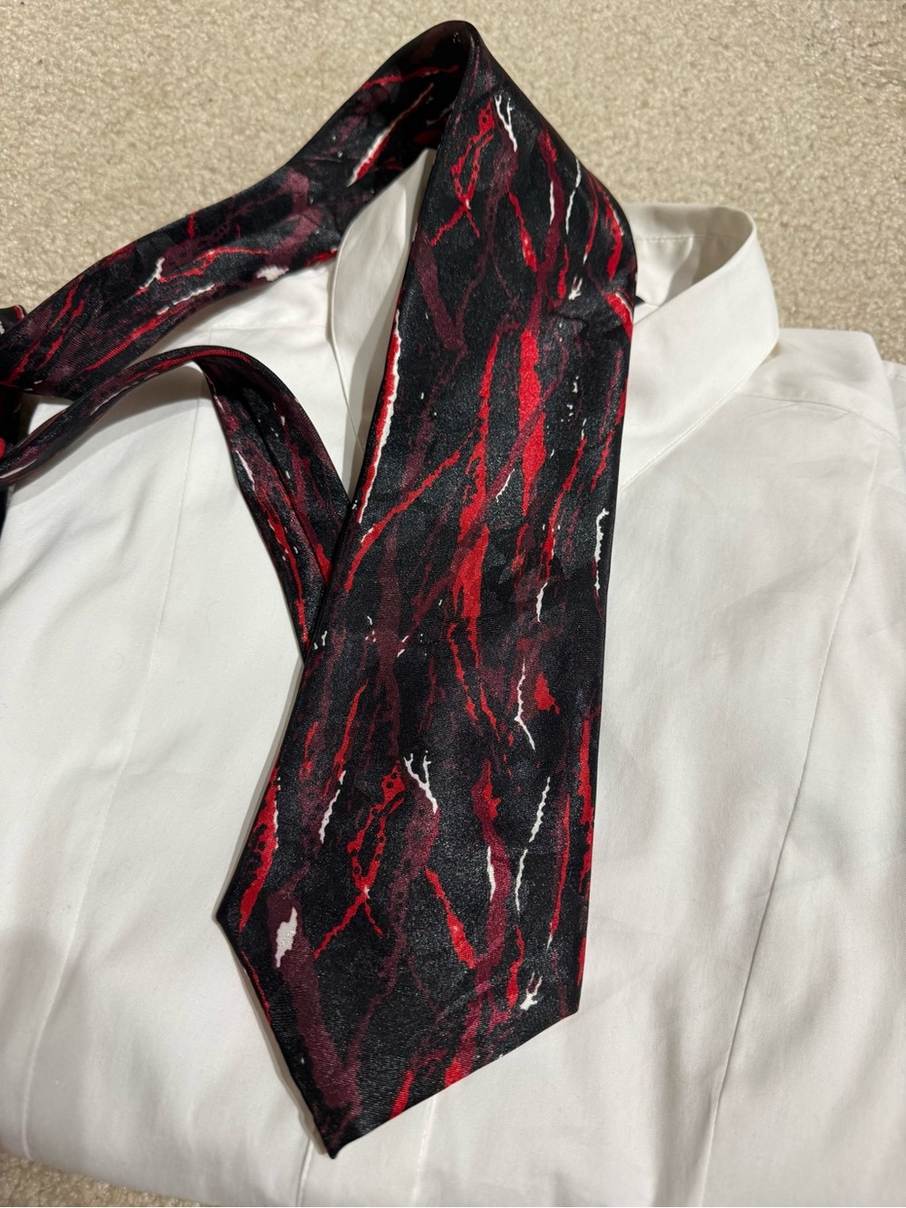 Vintage  PIERRE BALMAIN PARIS Black and Red Abstract Marble Splash Classic Tie